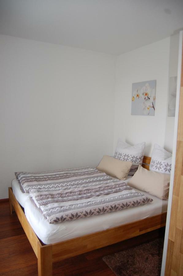 Apartment Am Steinweg Emden Bagian luar foto